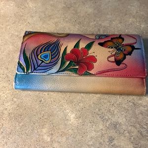 Anushka tri fold wallet
